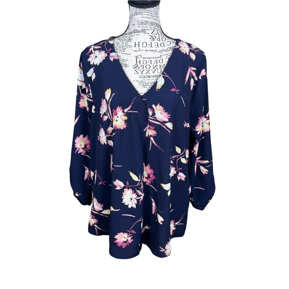 bobeau Navy Floral V-Neck Blouse‎ with Pink Accents